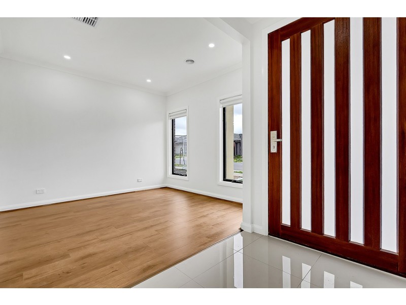 41 Liewah Circuit, Craigieburn VIC 3064