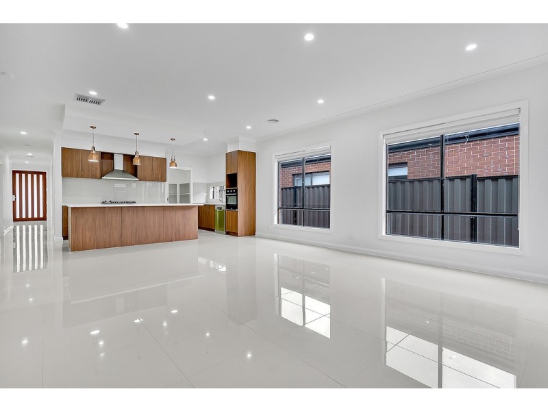 41 Liewah Circuit, Craigieburn VIC 3064