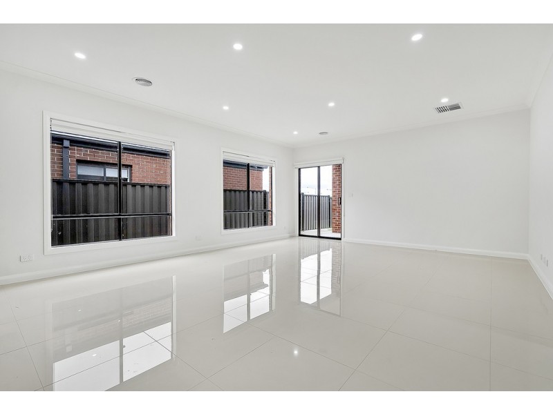 41 Liewah Circuit, Craigieburn VIC 3064