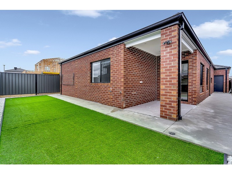 41 Liewah Circuit, Craigieburn VIC 3064