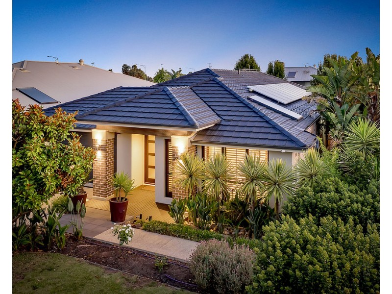 5 Bridgehaven Drive, Craigieburn VIC 3064