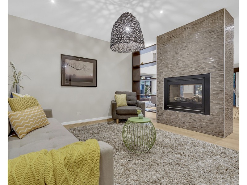 5 Bridgehaven Drive, Craigieburn VIC 3064