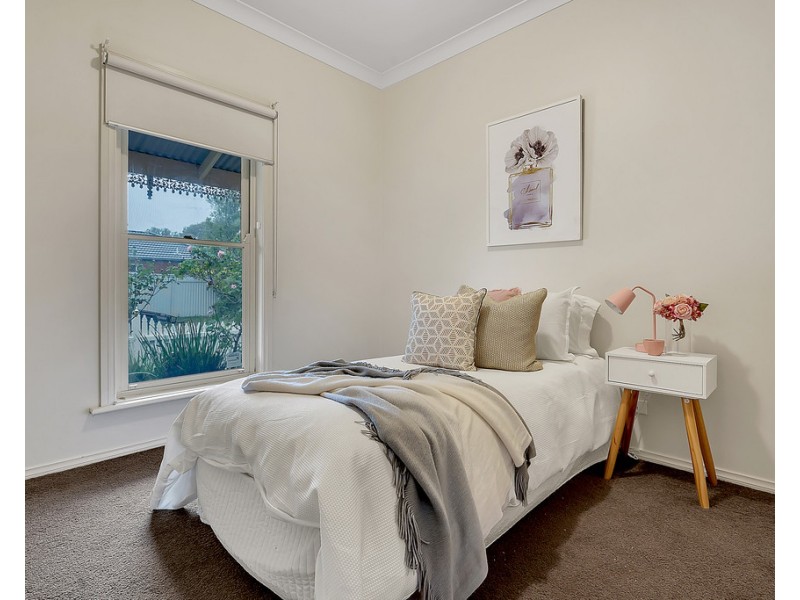 18 Stoneleigh Place, Craigieburn VIC 3064