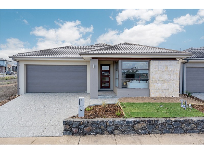 6 Caspian Drive, Craigieburn VIC 3064