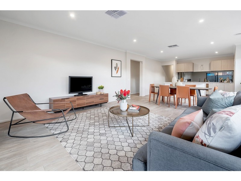 6 Caspian Drive, Craigieburn VIC 3064