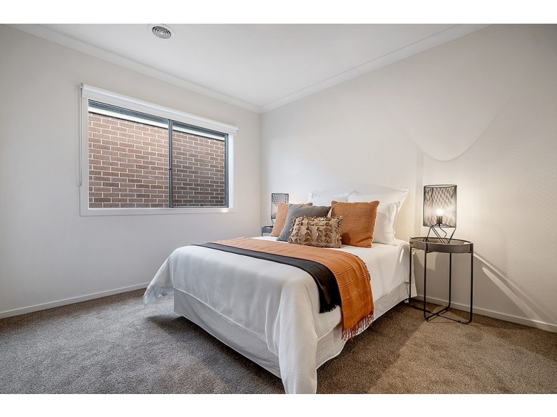 6 Caspian Drive, Craigieburn VIC 3064