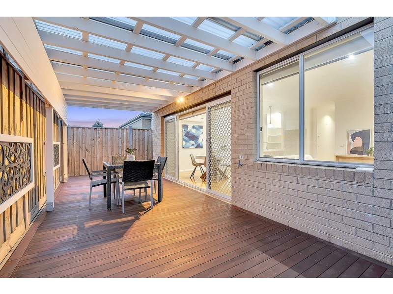 28 Hollington Drive, Mickleham VIC 3064