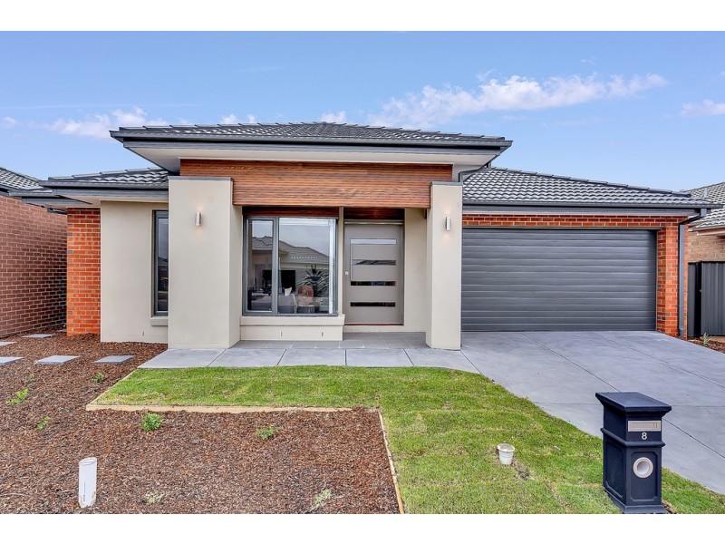 8 Daybreak Vista, Craigieburn VIC 3064
