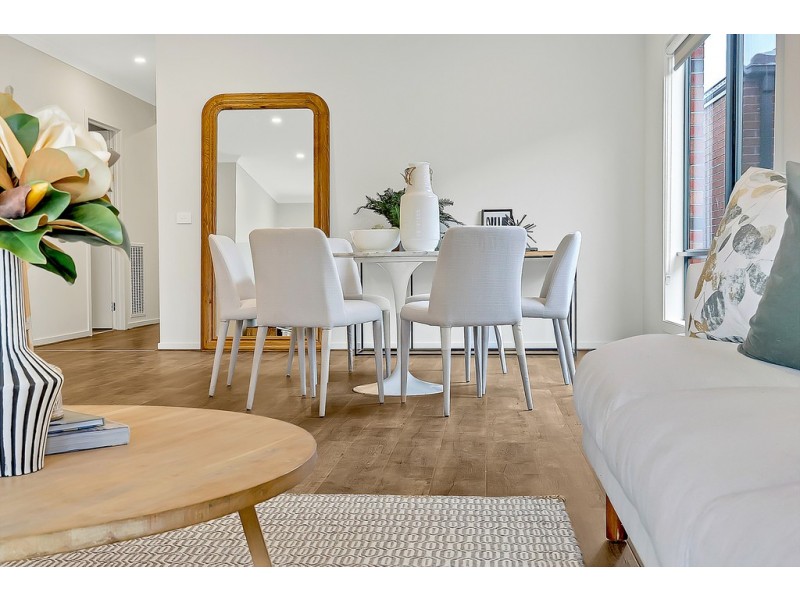 8 Daybreak Vista, Craigieburn VIC 3064