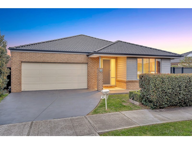 33 Wattletree Street, Craigieburn VIC 3064