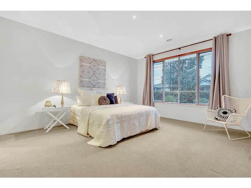 33 Wattletree Street, Craigieburn VIC 3064