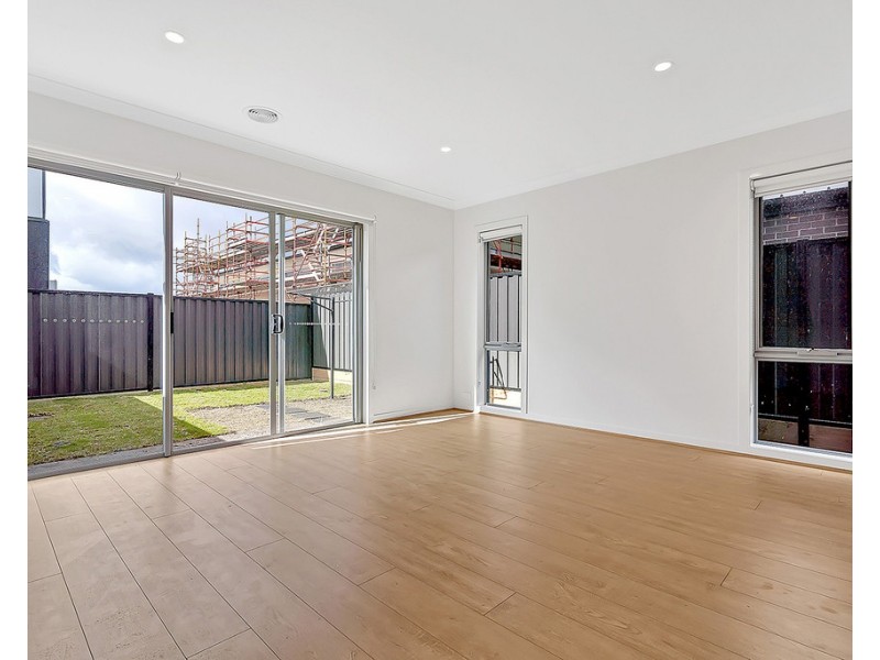 55 Regatta Drive, Craigieburn VIC 3064