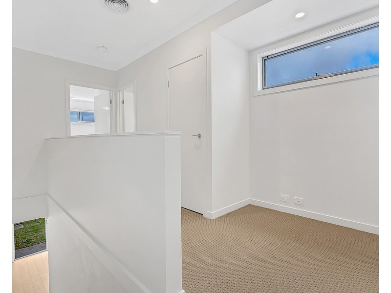 55 Regatta Drive, Craigieburn VIC 3064