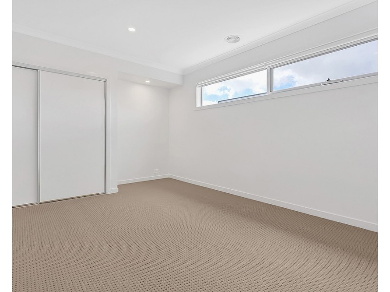 55 Regatta Drive, Craigieburn VIC 3064