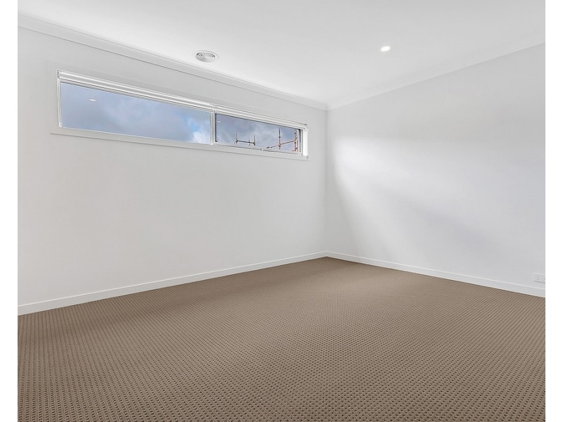 55 Regatta Drive, Craigieburn VIC 3064