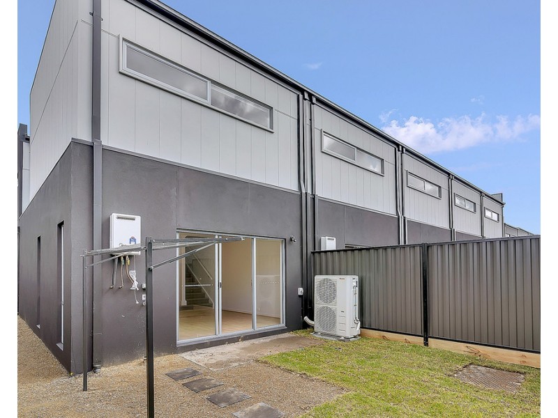 55 Regatta Drive, Craigieburn VIC 3064