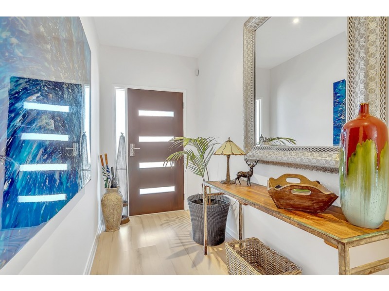 12 Clopton Rise, Craigieburn VIC 3064