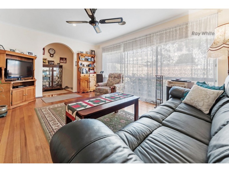 28 Bank Street, Craigieburn VIC 3064