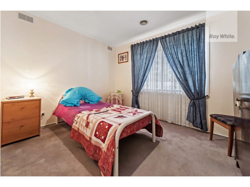 28 Bank Street, Craigieburn VIC 3064