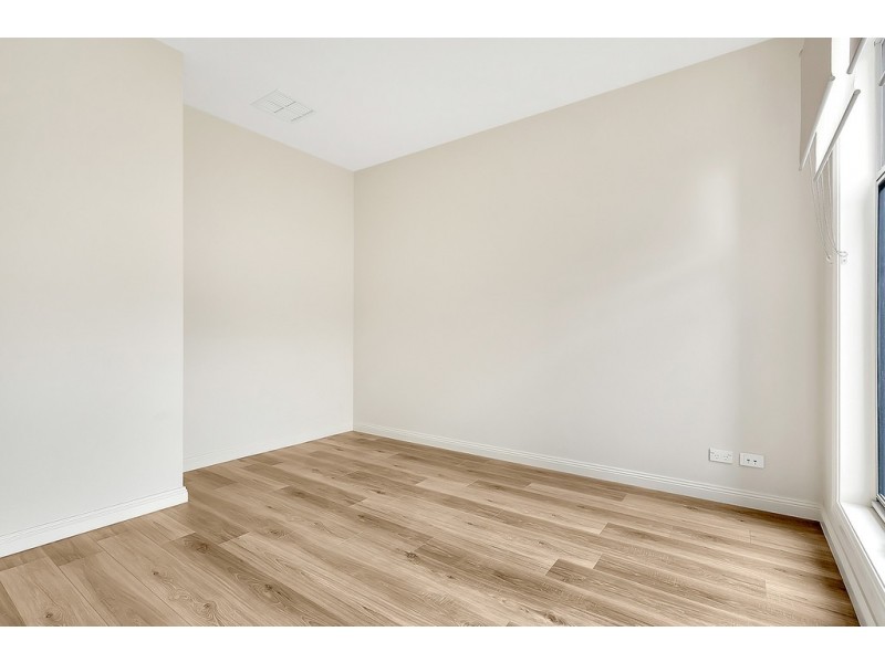 96 Frontier Avenue, Greenvale VIC 3059