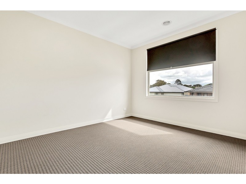 96 Frontier Avenue, Greenvale VIC 3059