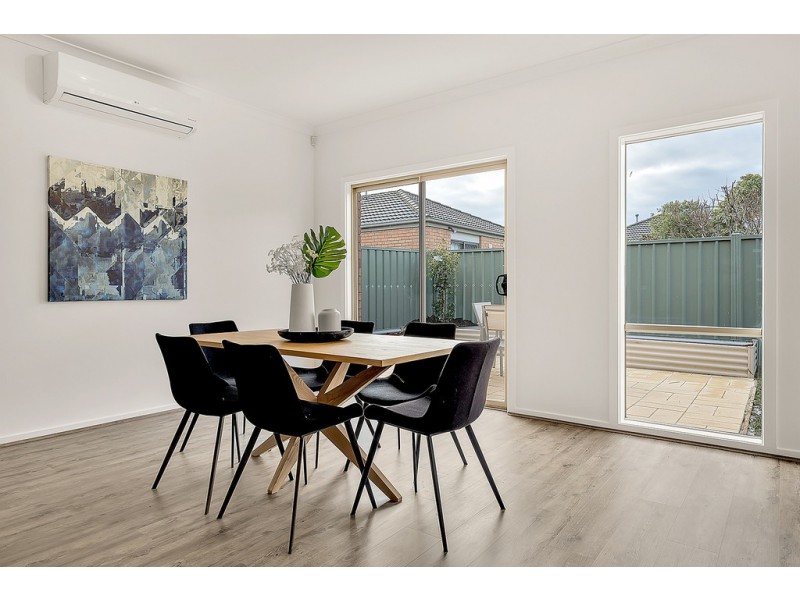 32 Chelsworth Loop, Craigieburn VIC 3064