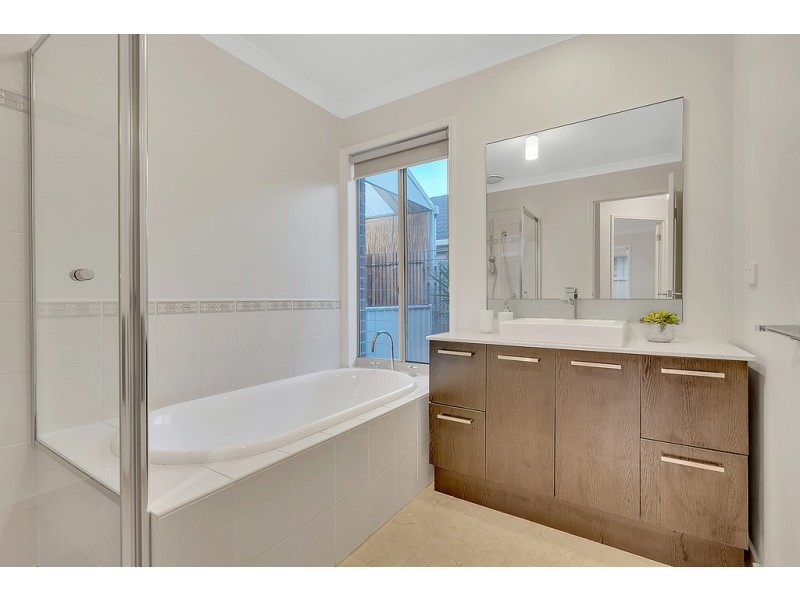 54 Tusmore Rise, Craigieburn VIC 3064