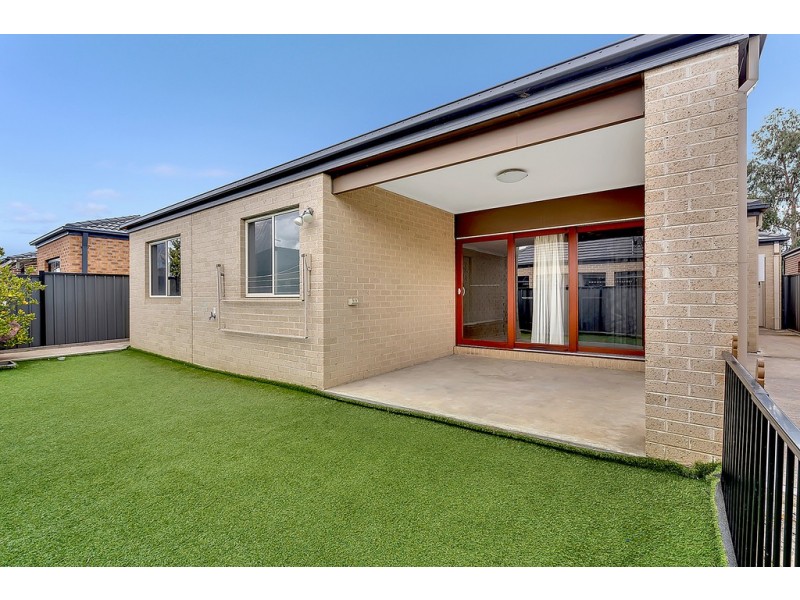 14 Clapham Way, Craigieburn VIC 3064
