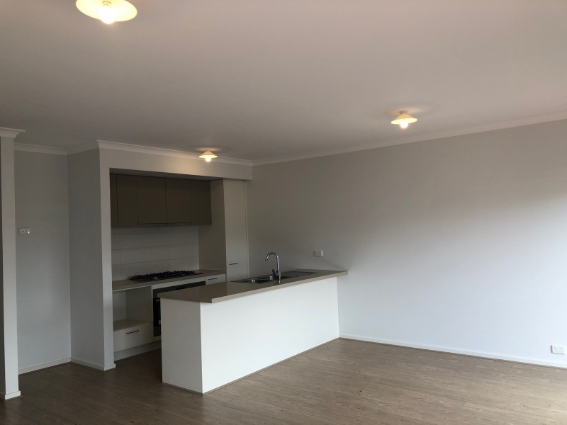 16 Bolwarra Street, Craigieburn VIC 3064