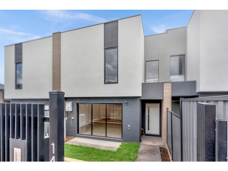 14 Cerulean Walk, Craigieburn VIC 3064
