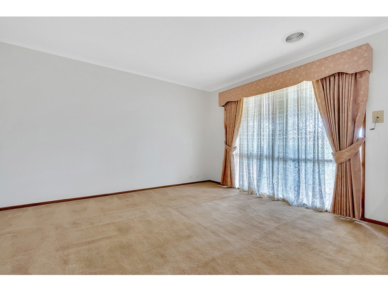 29 Watford Crescent, Craigieburn VIC 3064