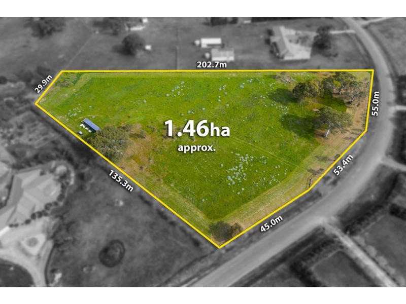 35 Callaway Drive, Mickleham VIC 3064