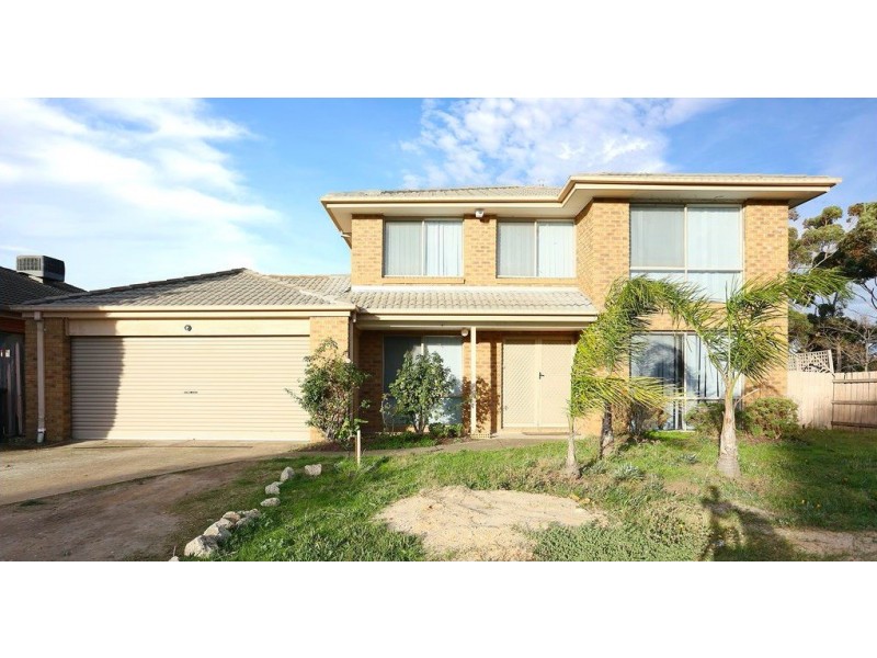 5 McKenzie Crescent, Roxburgh Park VIC 3064