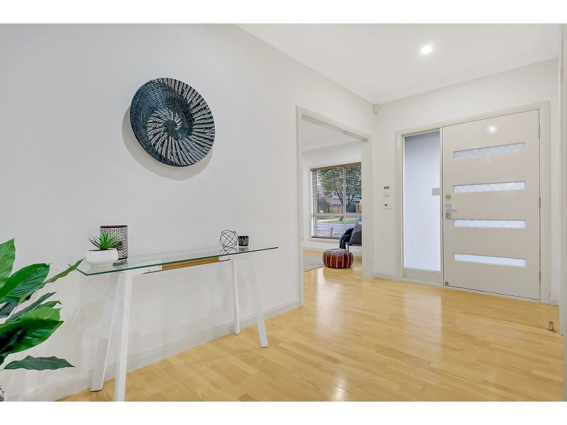 3 Meadow Street, Craigieburn VIC 3064