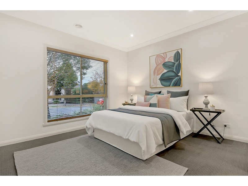 3 Meadow Street, Craigieburn VIC 3064