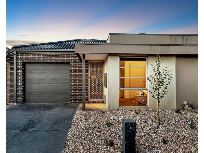 24 Turion Drive, Mickleham VIC 3064