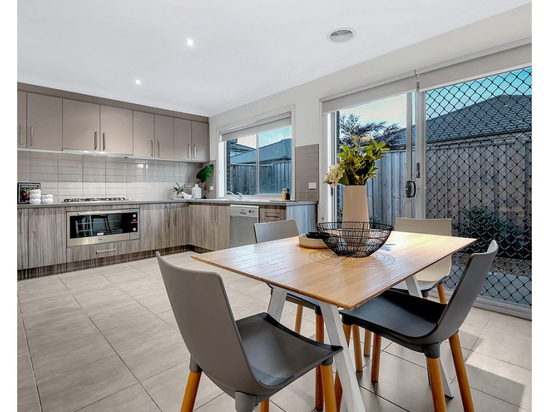 24 Turion Drive, Mickleham VIC 3064