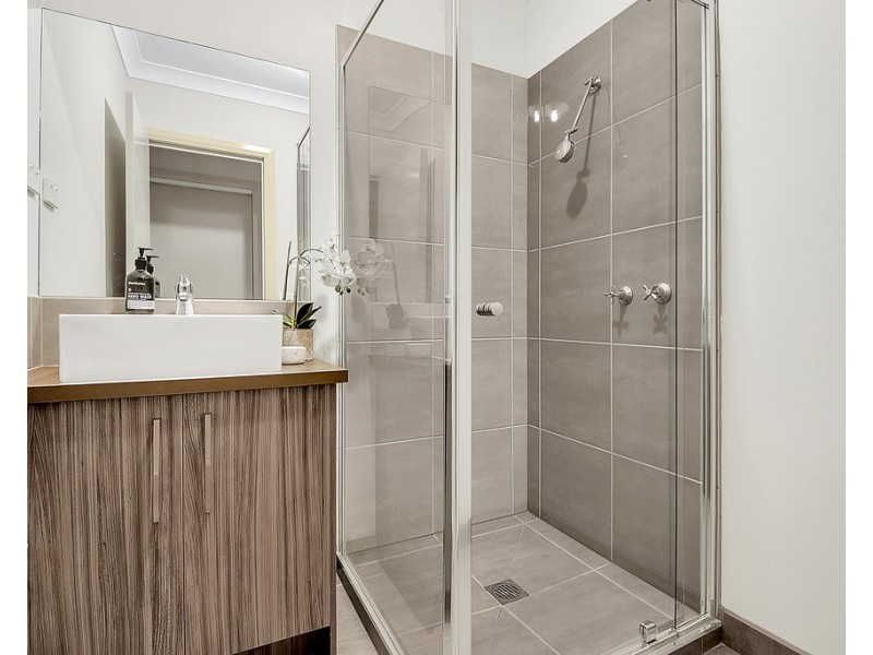 24 Turion Drive, Mickleham VIC 3064