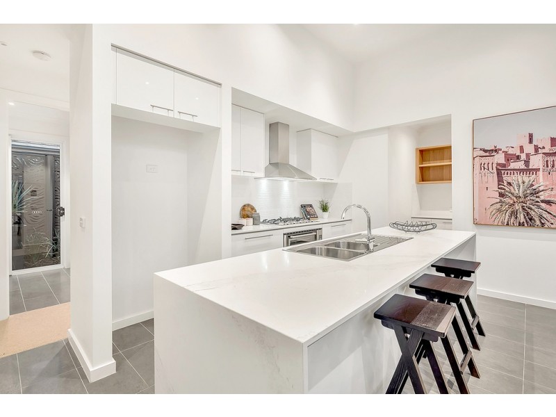 5 Newmarket Parade, Mickleham VIC 3064