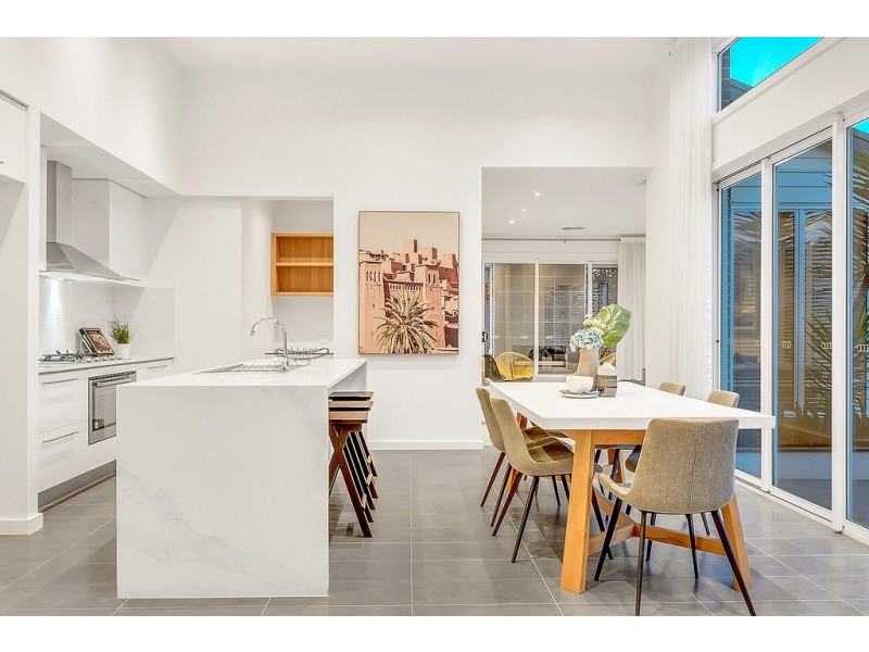 5 Newmarket Parade, Mickleham VIC 3064