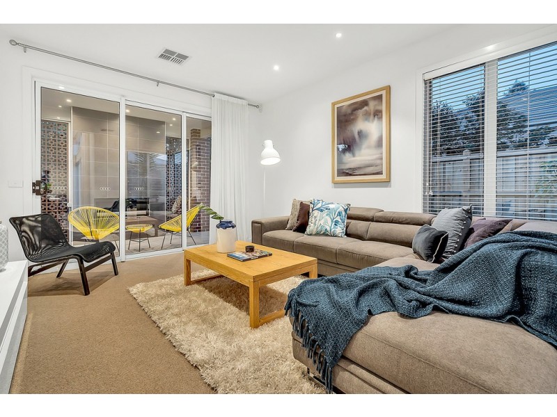 5 Newmarket Parade, Mickleham VIC 3064