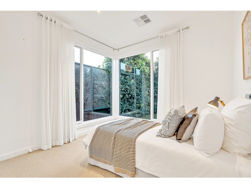 5 Newmarket Parade, Mickleham VIC 3064