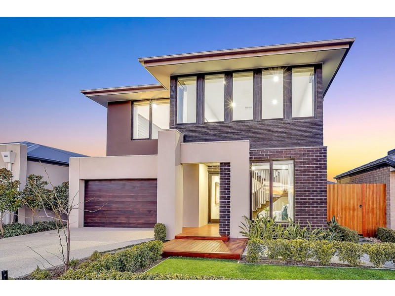 24 Dawnview Crescent, Roxburgh Park VIC 3064