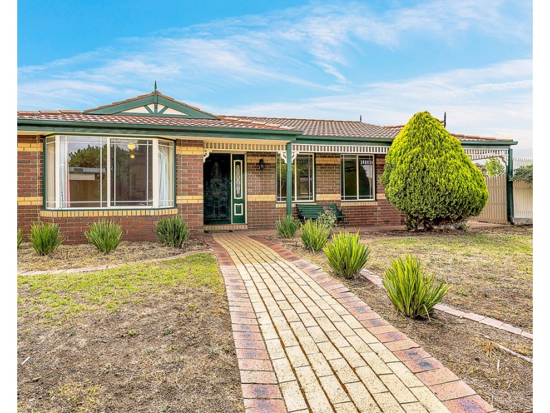 19 Ramsbury Street, Craigieburn VIC 3064