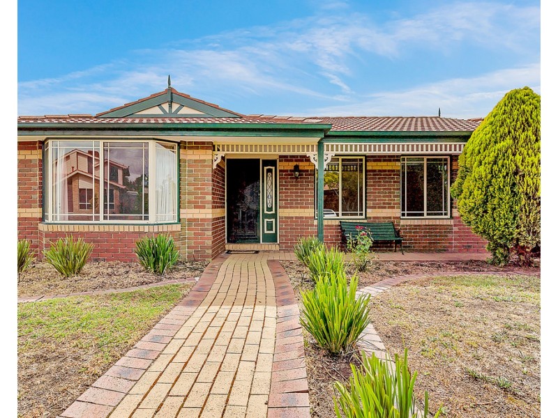 19 Ramsbury Street, Craigieburn VIC 3064