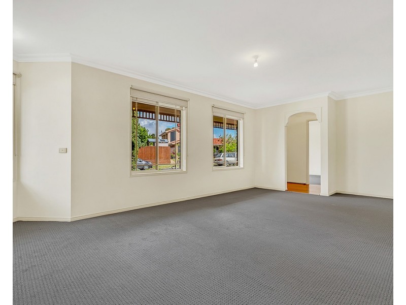 19 Ramsbury Street, Craigieburn VIC 3064