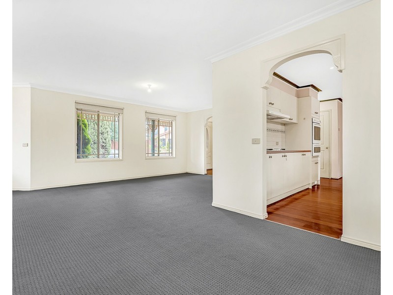 19 Ramsbury Street, Craigieburn VIC 3064