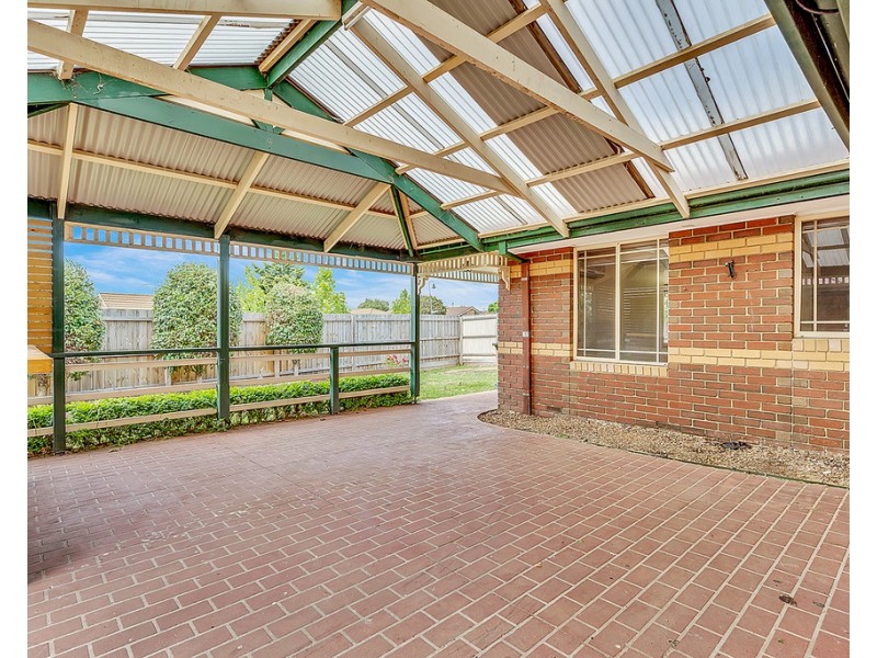 19 Ramsbury Street, Craigieburn VIC 3064