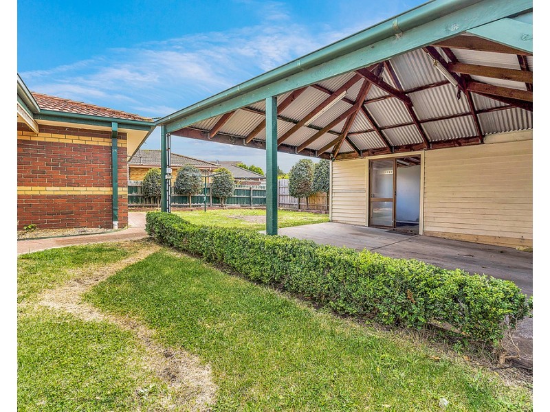 19 Ramsbury Street, Craigieburn VIC 3064