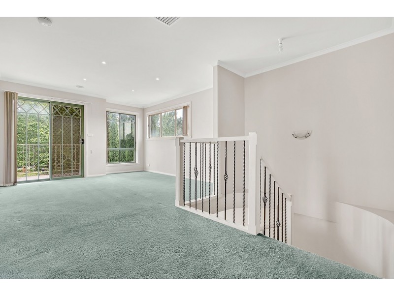 18 McGinness Avenue, Roxburgh Park VIC 3064